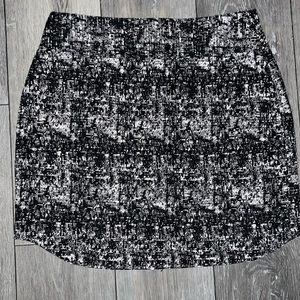 BANANA REPUBLIC Women’s Tweed High-Low Career Mini Skirt Size 8 Black White